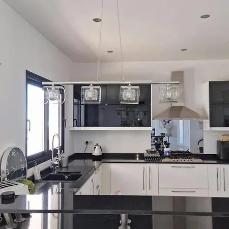 Kirdrew Casa בית הארחה Tabayesco